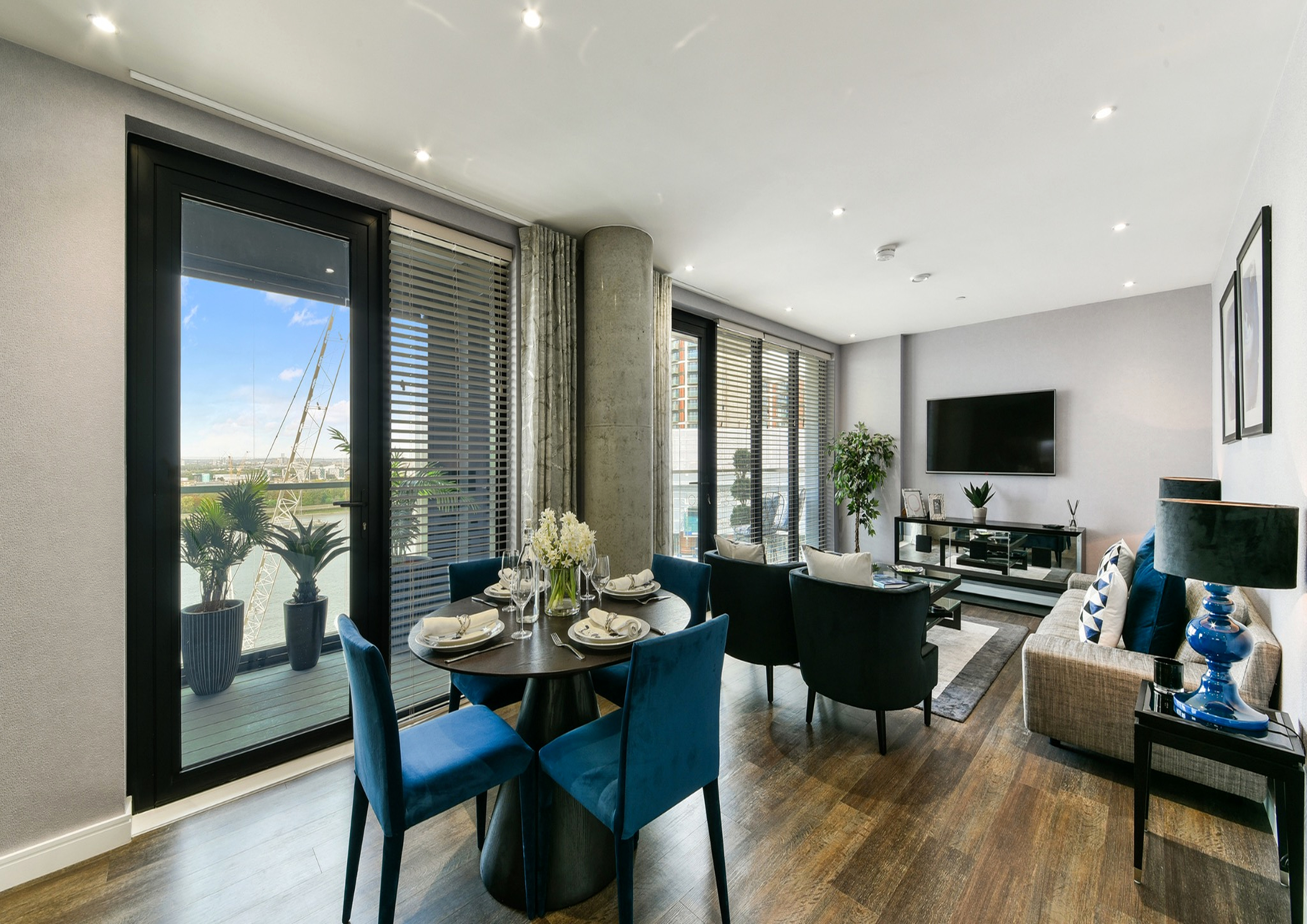 CALLIS YARD - 2 BEDROOM - LIVING ROOM (1)_A4_Landscape_300dpi
