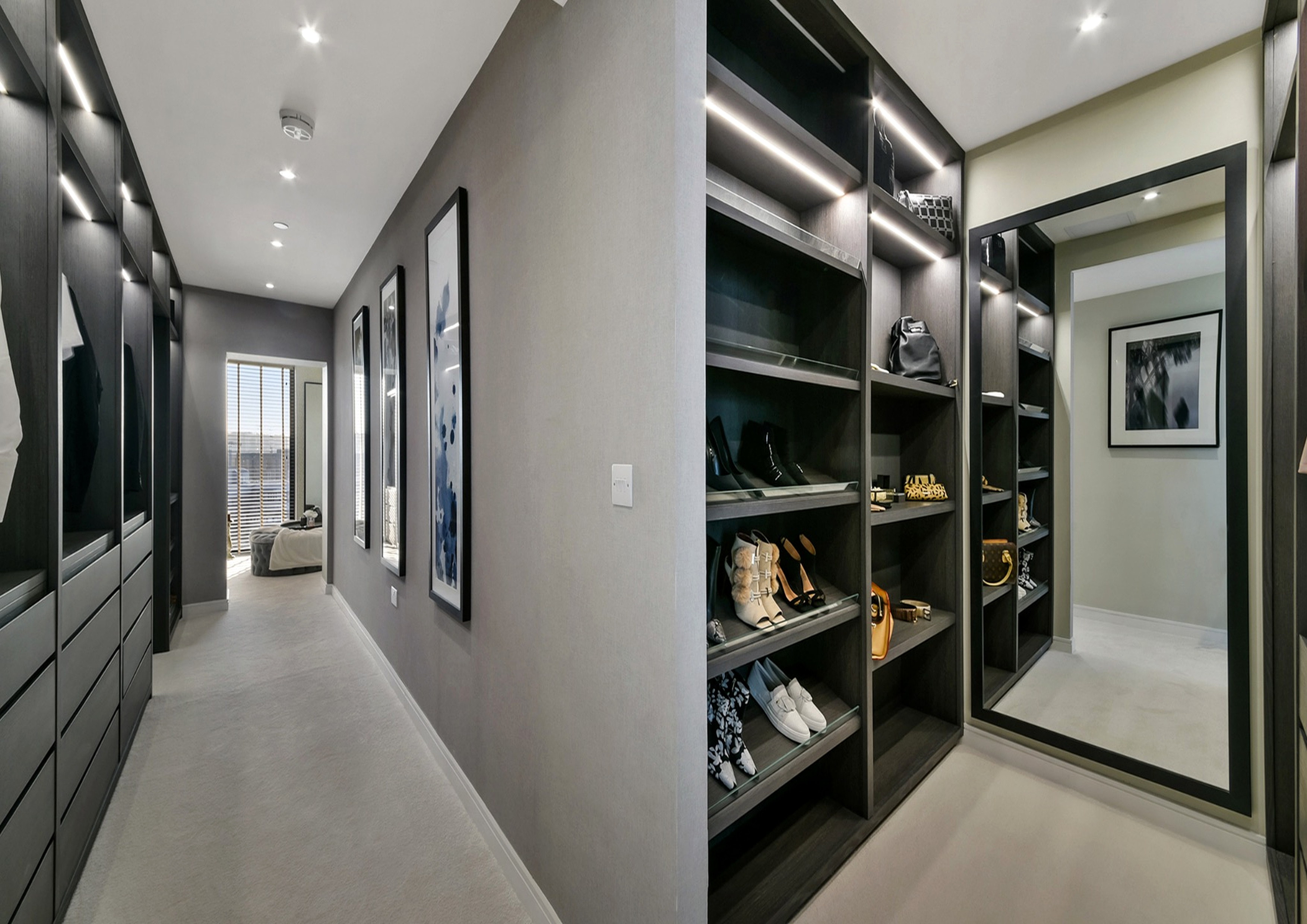 CALLIS YARD, 55 - WARDROBE_A4_Landscape_300dpi
